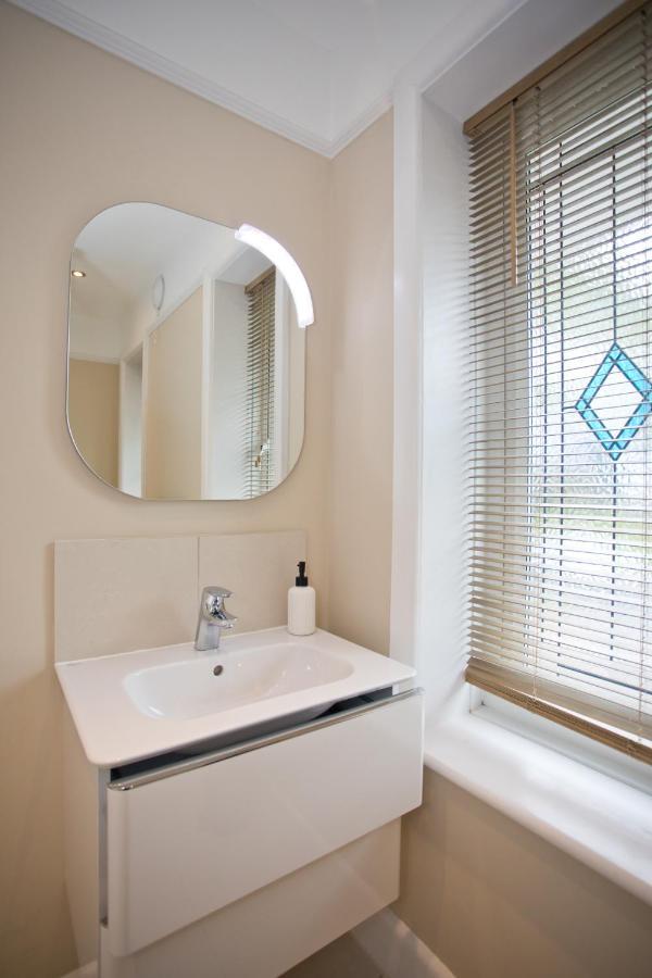 Beach Apartment In Sandbanks Poole Esterno foto